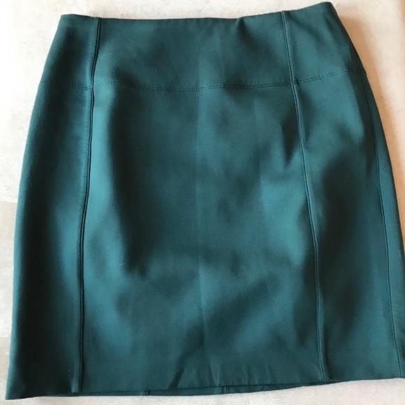 Lululemon Green / Dark Fuel Cityfarer Skirt | Size 8 | Like New - Picture 4 of 9